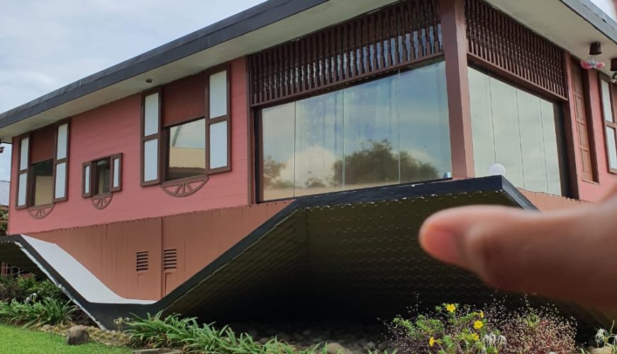 Rumah Terbalik Sabah