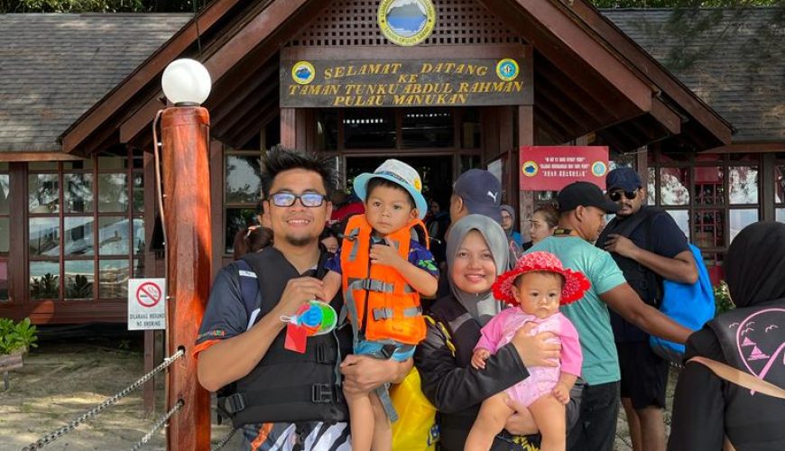 terima kasih encik mohd faizzi yang telah mengambil pakej island hopping dan melawat 2 island iaitu pulau manukan dan juga pulau sapi