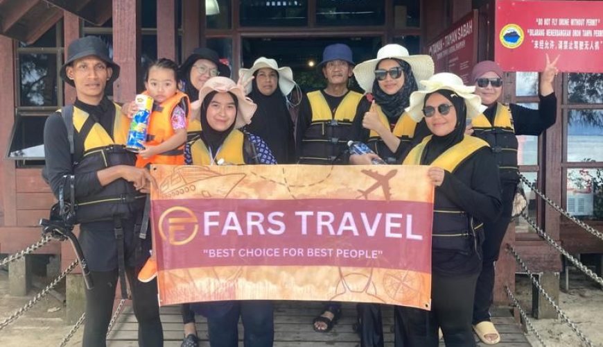 Cik Nazlin dan group ambil pakej island hopping